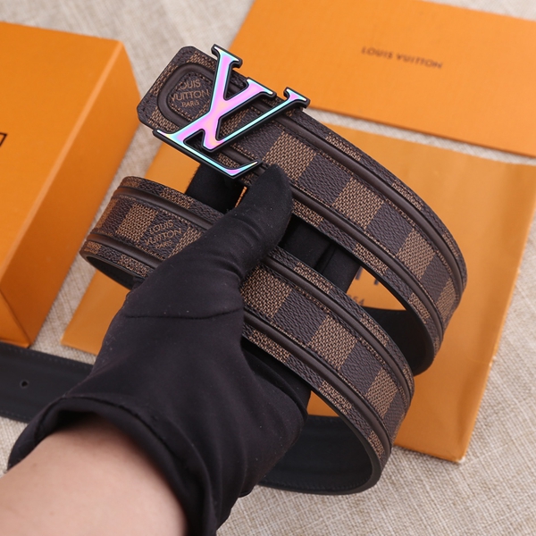 激安ルイヴィトンベルト着用イメージ